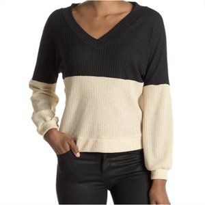 CENY Black Tan Waffle Knit V Neck Top Size M Thermal Colorblock Long Sleeve